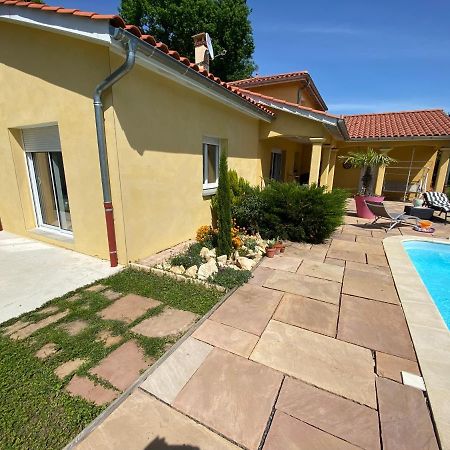 Chambres Dans Villa Avec Piscine Gleizé Exterior photo